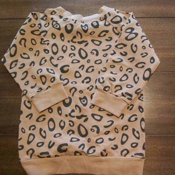 Toddler Girls matching sweatsuit - Picture 3 of 5